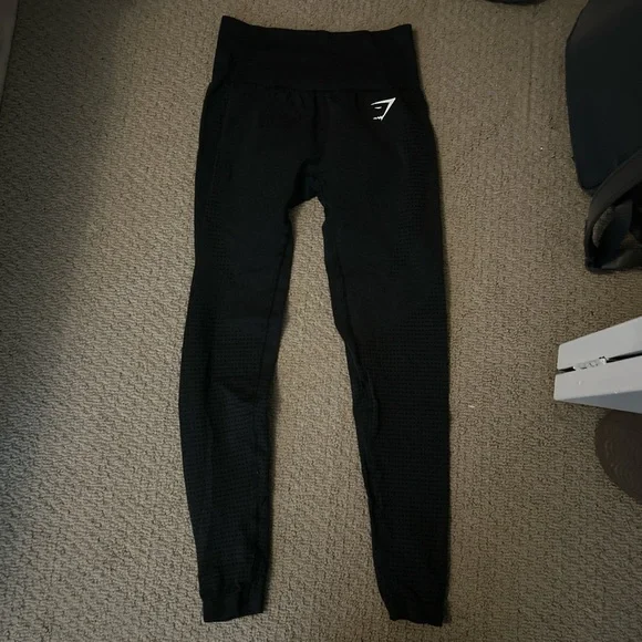 Gymshark Black High-Waisted Leggings - Picture 1 of 3